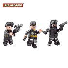 Children's toys to assemble lego puzzles with integrated police team Lele brother 8529